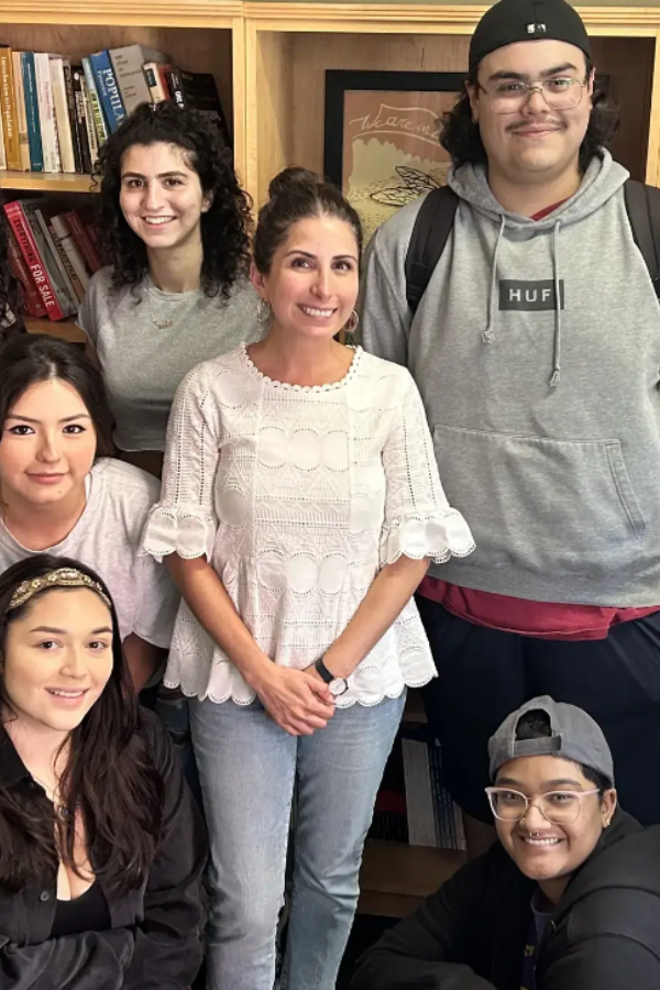 group of students involved with latino va project